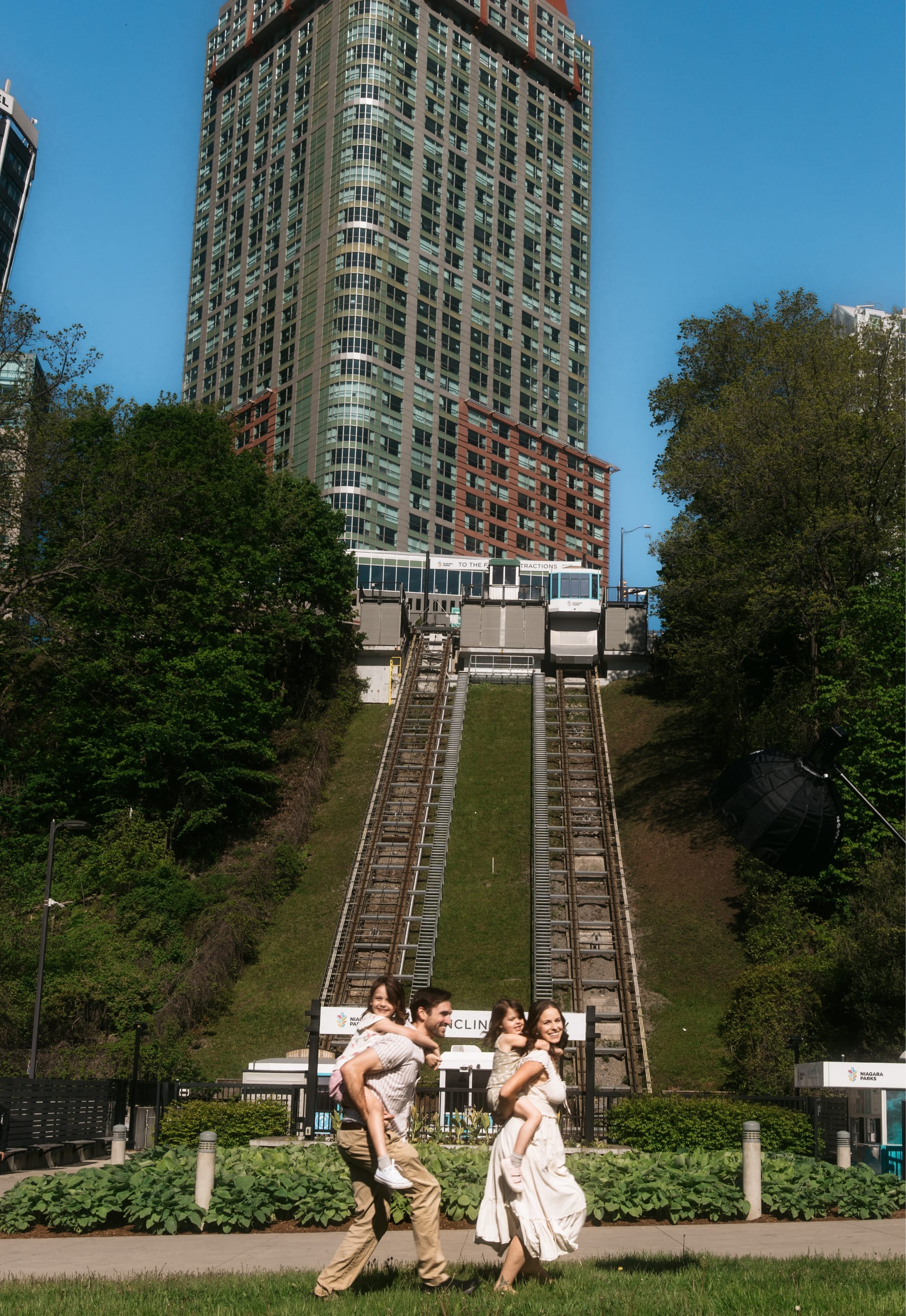 Meeting room with falls view